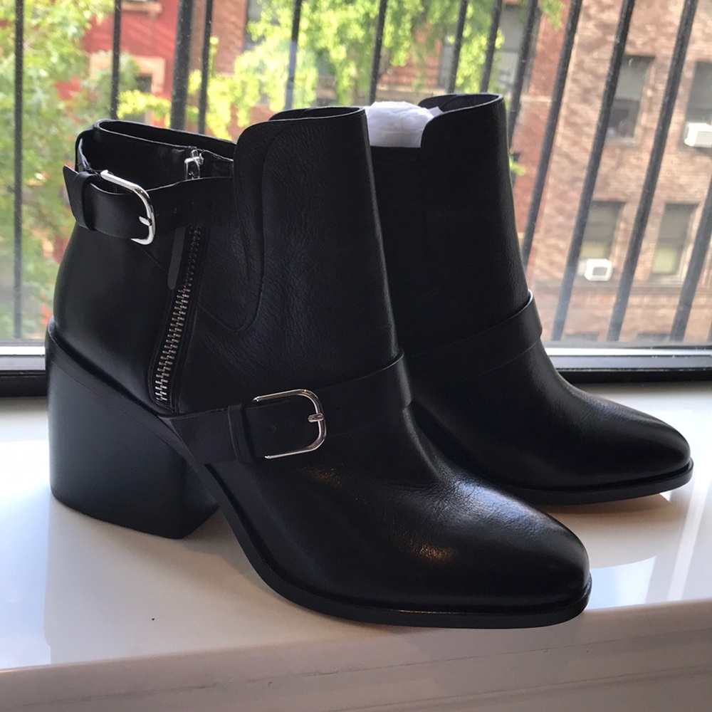 Brand new Pour La Victoire booties in the box.